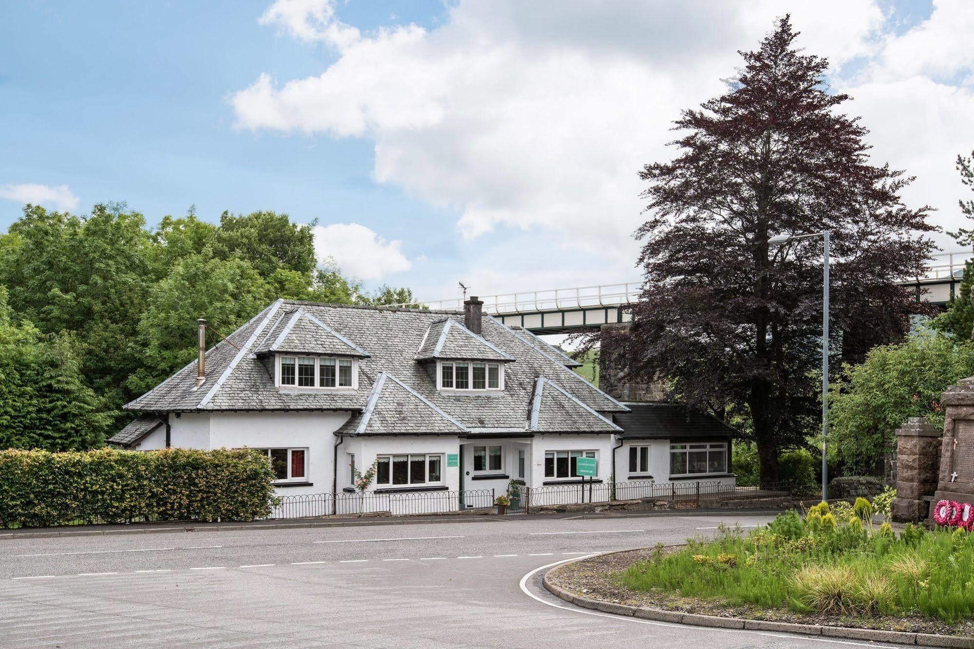 克里安拉利 Glenbruar House酒店 外观 照片